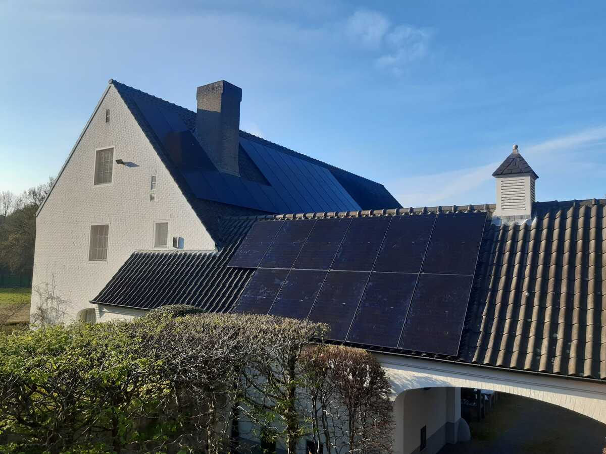 Hero Power Zonnepanelen instalaltie